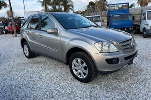Mercedes ML 320, automatica