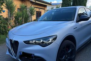 Alfa Romeo Stelvio Competizione 280cv