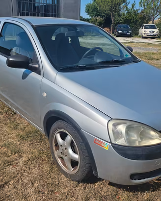 Opel Corsa 1.2i 16V cat 3 porte Sport