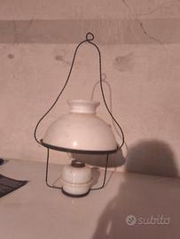 lampada a petrolio antica