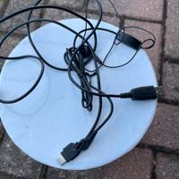 Cavo di ricarica e cuffie vintage Samsung