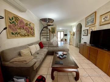 5 LOCALI A BORGARO TORINESE