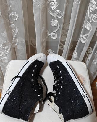 Converse alte Guess