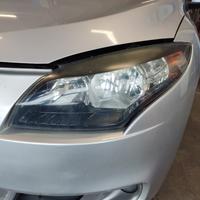 Proiettore sinistro RENAULT MEGANE del 2011
