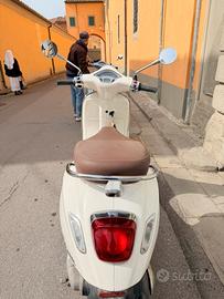 Vespa Primavera 125