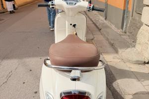 Vespa Primavera 125
