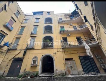 BILOCALE IN VIA MICHELE GUADAGNO, NAPOLI