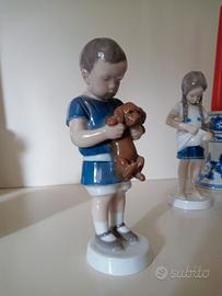 ROYAL COPENHAGEN BING GRONDAHL OLE CON CAGNOLINO