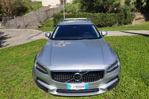 Volvo V90 Cross Country Manuale
