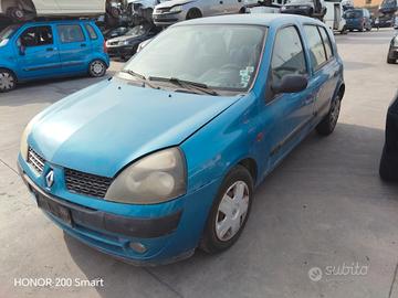 Ricambi RENAULT CLIO 1.2 benzina anno 2002