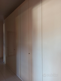 Armadio spazioso 6 ante