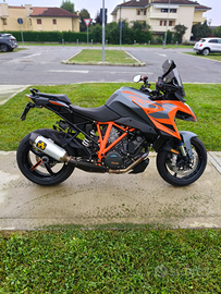 KTM Super Duke 1290 GT my23