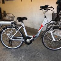 Bicicletta pedalata assistita