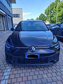 VOLKSWAGEN Golf 8ª serie - 2022