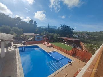 La tua Pasqua in Piscina nel verde: OASI FELIZ