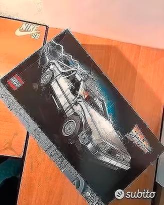 Lego Icons Macchina del Tempo Ritorno al Futuro
