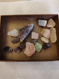 Pietre varie (ametista, quarzo e altre) 