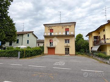 3 LOCALI A CADELBOSCO DI SOPRA