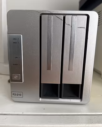 Terramaster NAS F2-210