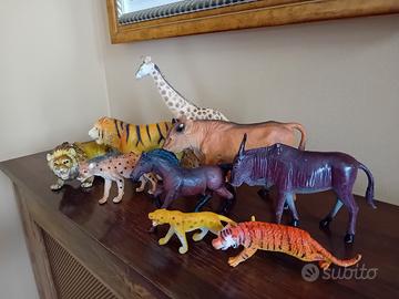 animali in plastica dura