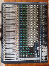 Soundcraft Signature 22 + case rigido in alluminio