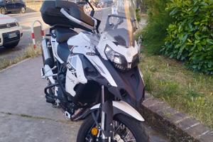 Moto Benelli TRK 502x
