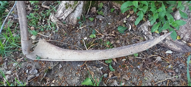 Falce fienaia antica