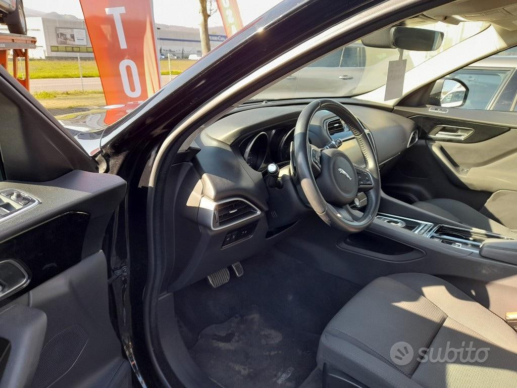 Jaguar F-Pace (X761)