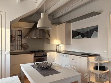 Villa con grande giardino