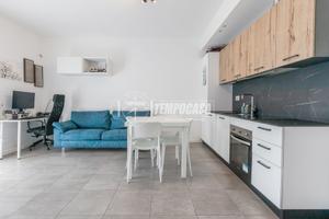 BILOCALE DI RECENTE COSTRUZIONE CON AMPIO BALCONE,