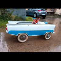 Auto a pedali