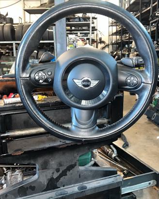 Volante MINI COUNTRYMAN COOPER S con cambio avolan