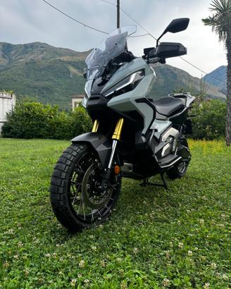 Honda X-ADV  750