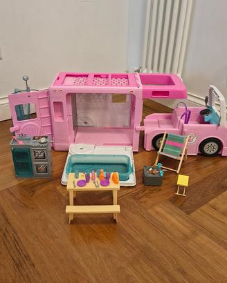 camper Barbie 
