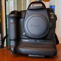 Canon EOS 5D Mark IV