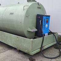 Serbatoio contenitore-distributore per gasolio