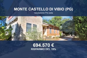 Immobile in asta di 583 m² con più di 5 locali a M