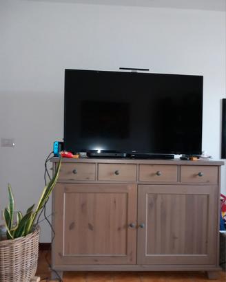 mobile Ikea linea Hemnes color legno