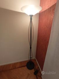 LAMPADE A PIANTANA IN STILE MODERNO