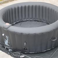 Vasca idromassaggio gonfiabile con riscaldatore