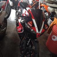 Numerosi ricambi vari per moto e motocross 