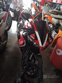 Numerosi ricambi vari per moto e motocross 