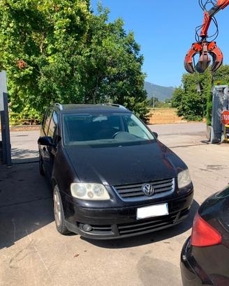 Ricambi Volkswagen Touran 2005 - Veicolo per ricam