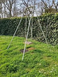 altalena artigianale da giardino