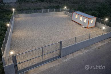 Terreno attrezzato uso deposito