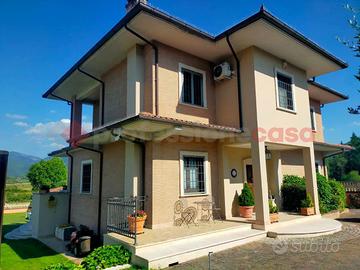 Villa o villino Oricola [Cod. rif 3122178VRG]