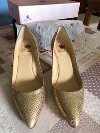 Décolleté pelle L’Arianna dorata serpentata