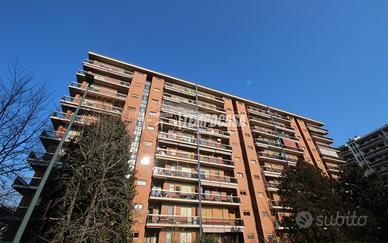 AMPIO 5 LOCALI CON BALCONE E SOFFITTA E CANTINA