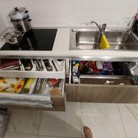 Cucina di 4 anni perfetta con kappa inclusa a Gas
