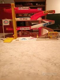 stazione di servizio ESSO vintage anno 1967